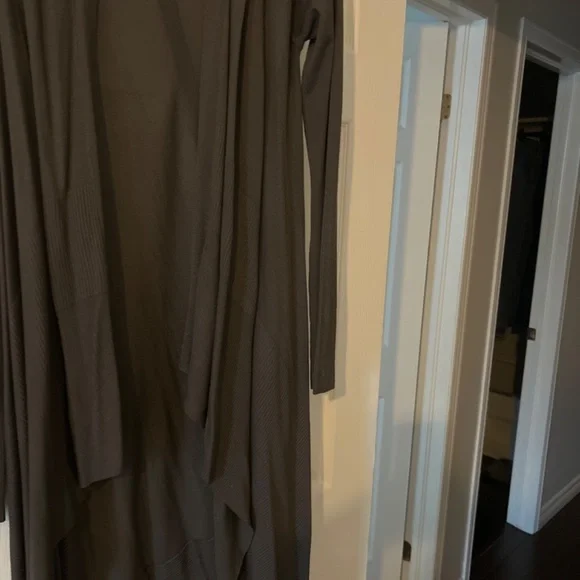 Cardigan - Picture 3 of 3